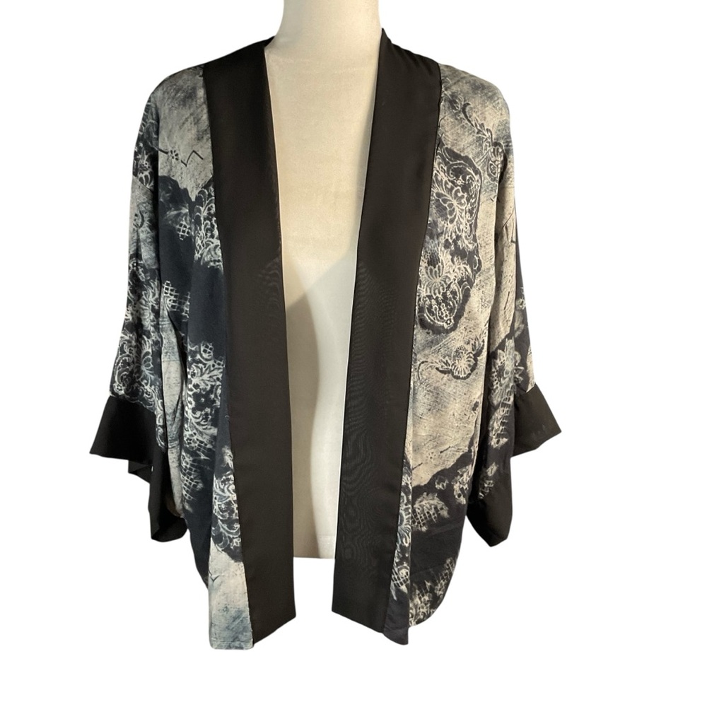 Cupcake International Black White Mandala Print Open Front Kimono Jacket Size S